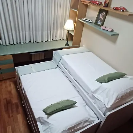Διαμέρισμα Centrico Con Vistas A La Ria! Garaje, Ideal 2-4 *