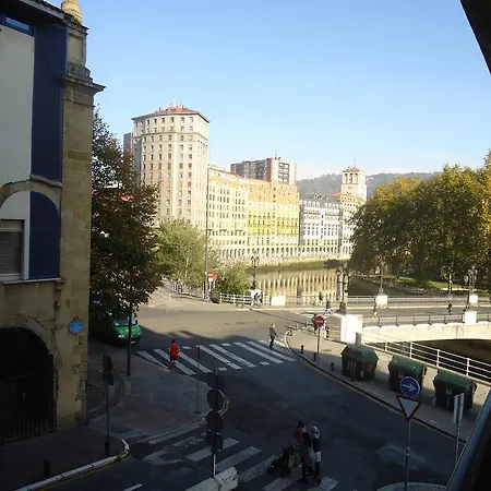 Céntrico Con Vistas A La Ría! Garaje, Ideal 2-4 *