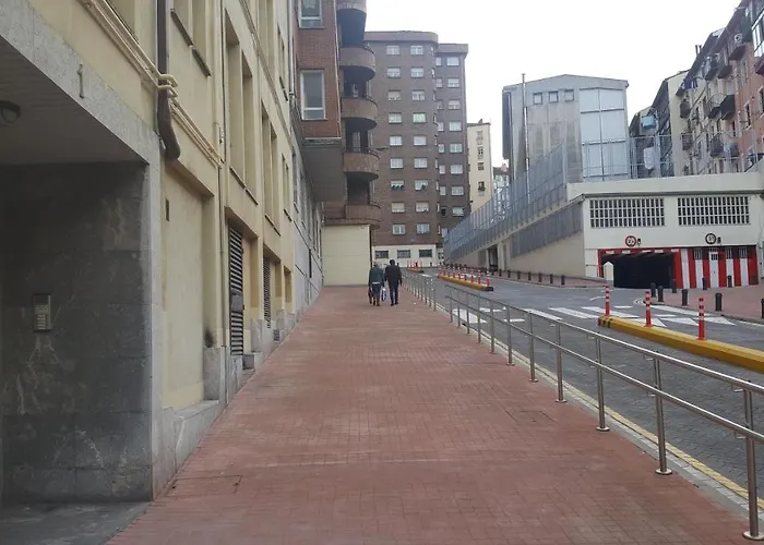 Apartman Centrico Con Vistas A La Ria! Garaje, Ideal 2-4 *