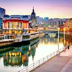 Appartement Centrico Con Vistas A La Ria! Garaje, Ideal 2-4 Bilbao