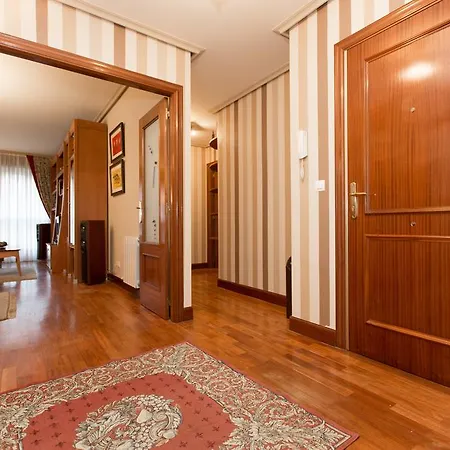 Apartamento Centrico Con Vistas A La Ria! Garaje, Ideal 2-4 * Bilbao