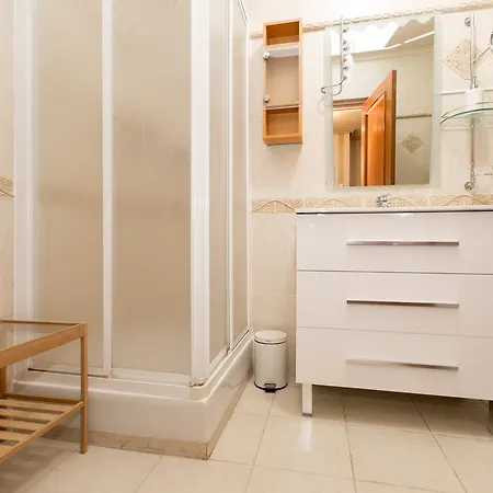 Apartamento Centrico Con Vistas A La Ria! Garaje, Ideal 2-4