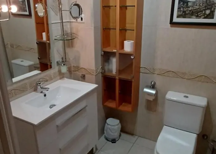 Apartament Centrico Con Vistas A La Ria! Garaje, Ideal 2-4 *